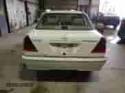 1999 Mercedes-Benz C 230/260/280/320 z VIN WDBHA24G5XA716110, wystawiony jako Copart lot #51326555 z przebiegiem 107 190 mil mil oraz Szkoda całkowita • Salvage title. Historia ofert i sprzedaży dostępna na DreamBid. Obrazek 6.