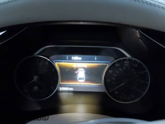 2016 Nissan Murano Platinum with VIN 5N1AZ2MH2GN157060, listed as a IAAI auction lot 41355505 with 110,668 mi miles and . Bid and sale history available at DreamBid. Image 7.