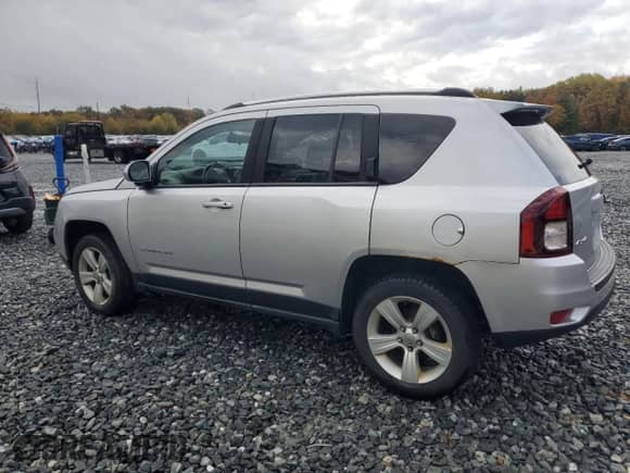 2014 Jeep Compass Latitude с VIN 1C4NJDEBXED530822, выставлен на аукционе Copart как лот 82692775 с пробегом Не указан миль и Чистый • Clean title. История ставок и продаж доступна на DreamBid. Изображение 2.