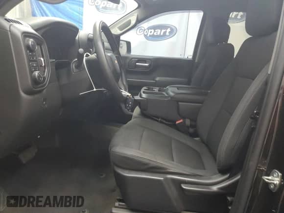 2020 Chevrolet Silverado 1500 Custom с VIN 3GCUYBEF3LG249590, выставлен на аукционе Copart как лот 62350755 с пробегом 137 080 миль миль и Чистый • Clean title. История ставок и продаж доступна на DreamBid. Изображение 7.
