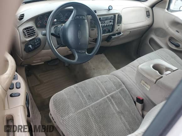 1997 Ford F-150 с VIN 1FTDX17W0VNB72214, выставлен на аукционе Copart как лот 87294095 с пробегом 309 147 миль миль и Чистый • Clean title. История ставок и продаж доступна на DreamBid. Изображение 8.