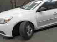 2015 Chevrolet Malibu LS z VIN 1G11B5SL8FF299741, wystawiony jako IAAI lot #43359561 z przebiegiem 118 696 mil mil oraz . Historia ofert i sprzedaży dostępna na DreamBid. Obrazek 6.