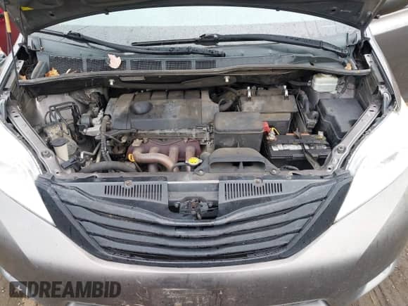 2012 Toyota Sienna с VIN 5TDKA3DC8CS016671, выставлен на аукционе IAAI как лот 43232324 с пробегом 246 826 миль миль и . История ставок и продаж доступна на DreamBid. Изображение 10.