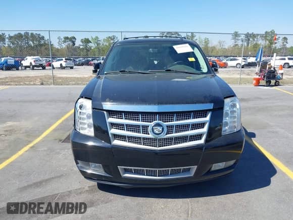 2012 Cadillac Escalade with VIN 1GYS4FEJ7CR251092, listed as a IAAI auction lot 41899102 with 228,568 mi miles and . Bid and sale history available at DreamBid. Image 12.