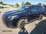 2022 Subaru Forester Special Sports z VIN JF2SKAJC0NH427383, wystawiony jako Copart lot #71889505 z przebiegiem 96 702 mil mil oraz Szkoda całkowita • Salvage title. Historia ofert i sprzedaży dostępna na DreamBid. Obrazek 1.