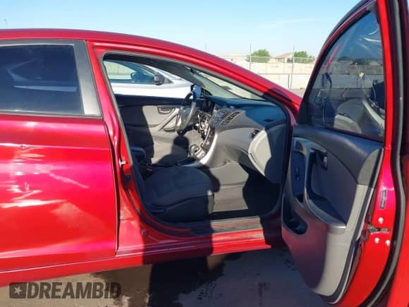 2014 Hyundai Elantra SE with VIN 5NPDH4AE1EH502747, listed as a IAAI auction lot 43322170 with 159,310 mi miles and . Bid and sale history available at DreamBid. Image 5.