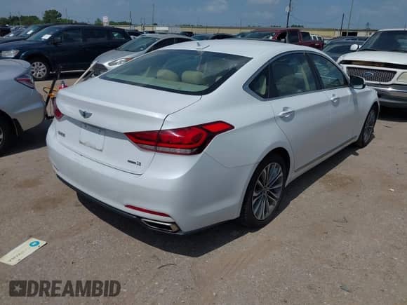 2016 Hyundai Genesis 3.8L с VIN KMHGN4JE6GU107876, выставлен на аукционе IAAI как лот 42853078 с пробегом 109 917 миль миль и . История ставок и продаж доступна на DreamBid. Изображение 4.