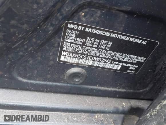 2012 BMW 5 Series 528i xDrive с VIN WBAXH5C57CDW03243, выставлен на аукционе IAAI как лот 42263988 с пробегом Не указан миль и . История ставок и продаж доступна на DreamBid. Изображение 9.