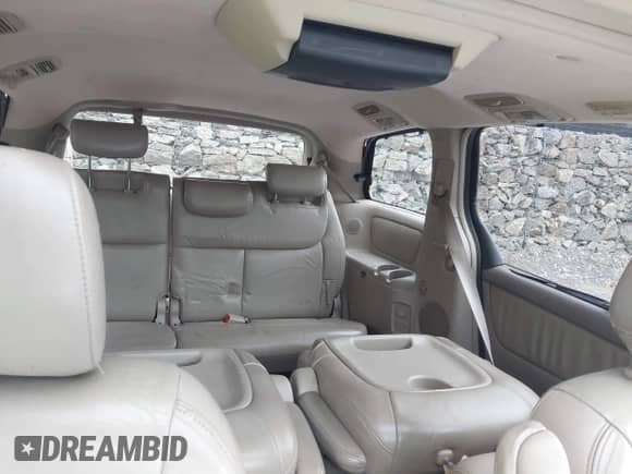 2004 Toyota Sienna XLE z VIN 5TDBA22C64S015095, wystawiony jako IAAI lot #43271708 z przebiegiem 141 821 mil mil oraz . Historia ofert i sprzedaży dostępna na DreamBid. Obrazek 8.