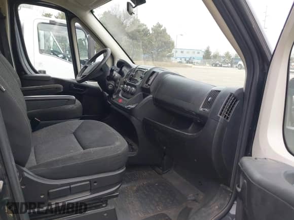 2016 Ram ProMaster Cargo с VIN 3C6TRVDG4GE101056, выставлен на аукционе IAAI как лот 41715786 с пробегом 141 620 миль миль и . История ставок и продаж доступна на DreamBid. Изображение 5.