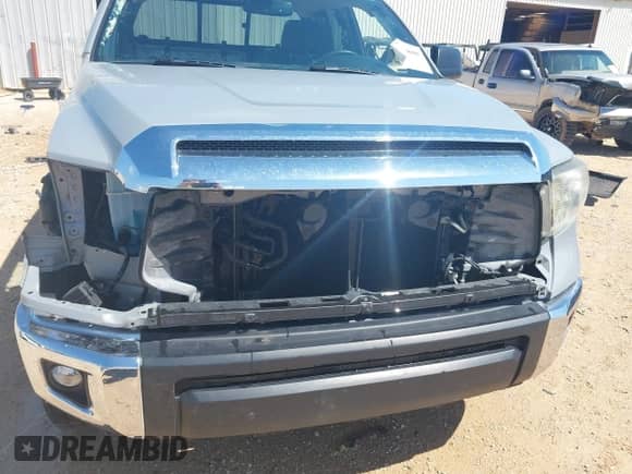 2018 Toyota Tundra SR с VIN 5TFUW5F1XJX752861, выставлен на аукционе IAAI как лот 42443800 с пробегом 72 547 миль миль и . История ставок и продаж доступна на DreamBid. Изображение 21.