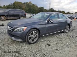 2015 Mercedes-Benz C 300 z VIN 55SWF4JBXFU090329, wystawiony jako Copart lot #85286895 z przebiegiem 36 106 mil mil oraz Szkoda całkowita • Salvage title. Historia ofert i sprzedaży dostępna na DreamBid. Obrazek 1.