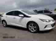 2017 Chevrolet Volt LT z VIN 1G1RC6S54HU166982, wystawiony jako Copart lot #47635733 z przebiegiem 72 561 mil mil oraz . Historia ofert i sprzedaży dostępna na DreamBid. Obrazek 4.