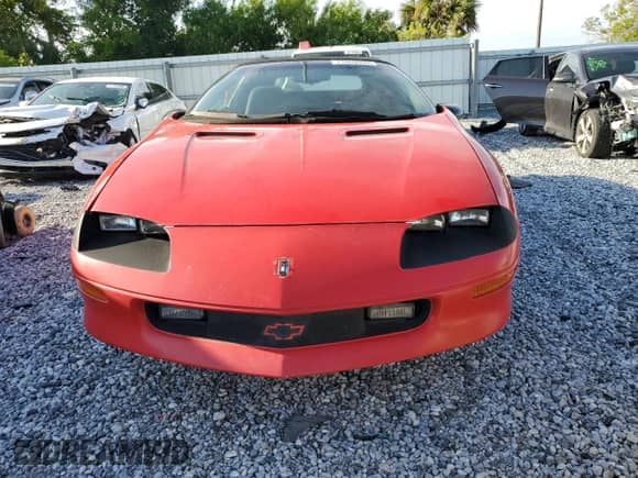 1994 Chevrolet Camaro z VIN 2G1FP32S4R2190234, wystawiony jako Copart lot #71069555 z przebiegiem 109 411 mil mil oraz Szkoda całkowita • Salvage title. Historia ofert i sprzedaży dostępna na DreamBid. Obrazek 5.