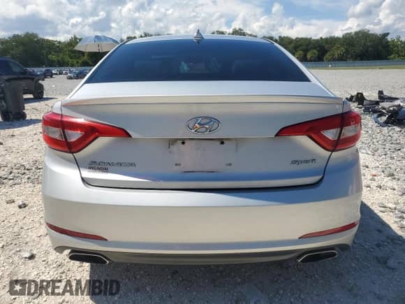 2016 Hyundai Sonata Limited с VIN 5NPE34AF8GH370715, выставлен на аукционе Copart как лот 84225075 с пробегом 121 638 миль миль и Списание • Salvage title. История ставок и продаж доступна на DreamBid. Изображение 6.