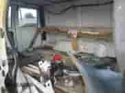 2001 Chevrolet Astro Cargo с VIN 1GCDM19W71B143035, выставлен на аукционе Copart как лот 48876255 с пробегом Не указан миль и Списание • Salvage title. История ставок и продаж доступна на DreamBid. Изображение 11.