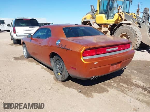 2011 Dodge Challenger with VIN 2B3CJ4DG1BH590671, listed as a IAAI auction lot 43455081 with 181,921 mi miles and . Bid and sale history available at DreamBid. Image 3.