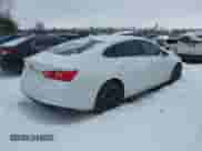 2016 Chevrolet Malibu LT z VIN 1G1ZE5ST0GF322490, wystawiony jako IAAI lot #41209750 z przebiegiem 92 219 mil mil oraz . Historia ofert i sprzedaży dostępna na DreamBid. Obrazek 4.