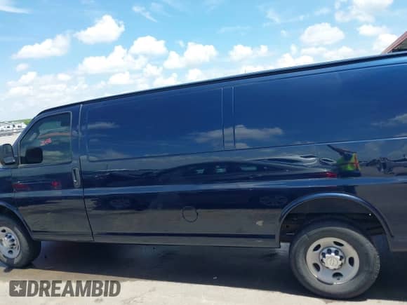 2017 Chevrolet Express Cargo z VIN 1GCZGHFG4H1246075, wystawiony jako IAAI lot #42572068 z przebiegiem 96 465 mil mil oraz . Historia ofert i sprzedaży dostępna na DreamBid. Obrazek 14.