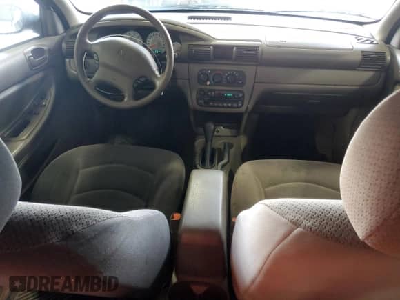2004 Dodge Stratus SE with VIN 1B3EL36R24N325182, listed as a Copart auction lot 69961605 with 175,518 mi miles and Salvage title. Bid and sale history available at DreamBid. Image 8.