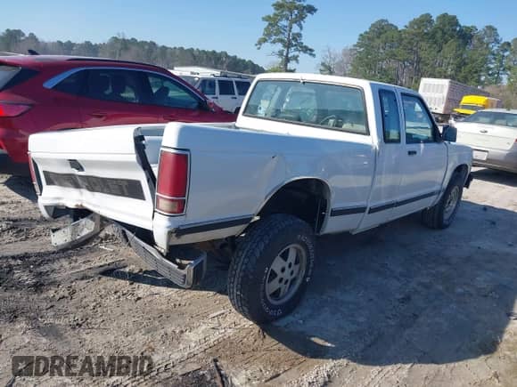 1992 Chevrolet S-10 с VIN 1GCCT19Z1N8122239, выставлен на аукционе IAAI как лот 41667807 с пробегом 400 708 миль миль и . История ставок и продаж доступна на DreamBid. Изображение 4.