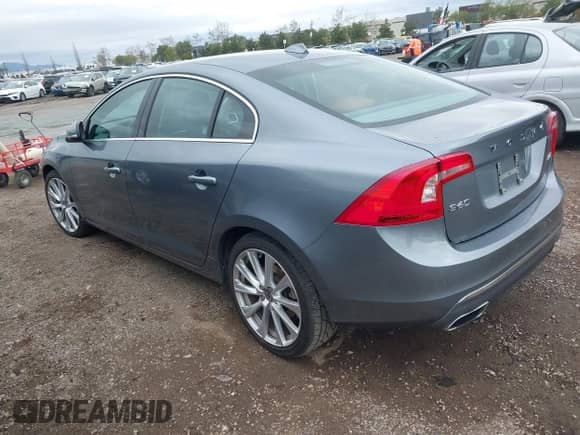2017 Volvo S60 Inscription с VIN LYV402HK5HB154043, выставлен на аукционе IAAI как лот 41763769 с пробегом 136 736 миль миль и . История ставок и продаж доступна на DreamBid. Изображение 3.