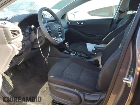 2017 Hyundai Ioniq Blue с VIN KMHC65LC9HU048255, выставлен на аукционе Copart как лот 49356774 с пробегом 75 239 миль миль и . История ставок и продаж доступна на DreamBid. Изображение 7.