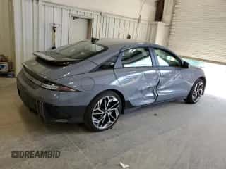 2024 Hyundai Ioniq 6 SEL с VIN KMHM34AC0RA080492, выставлен на аукционе Copart как лот 71704335 с пробегом 7 731 миль миль и Списание • Salvage title. История ставок и продаж доступна на DreamBid. Изображение 3.