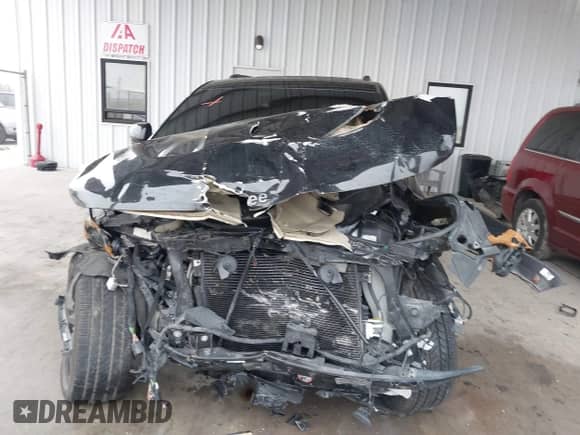 2020 Jeep Grand Cherokee Limited X with VIN 1C4RJFBG0LC231419, listed as a IAAI auction lot 41568627 with 122,594 mi miles and . Bid and sale history available at DreamBid. Image 6.