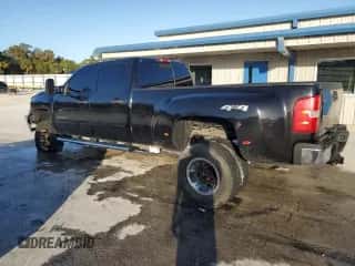 2013 Chevrolet Silverado 3500HD LT с VIN 1GC4K0C8XDF202084, выставлен на аукционе Copart как лот 80017574 с пробегом 327 079 миль миль и Списание • Salvage title. История ставок и продаж доступна на DreamBid. Изображение 2.