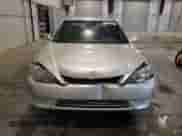 2005 Toyota Camry STD z VIN 4T1BE32K75U946599, wystawiony jako Copart lot #81190265 z przebiegiem 91 583 mil mil oraz Szkoda całkowita • Salvage title. Historia ofert i sprzedaży dostępna na DreamBid. Obrazek 5.