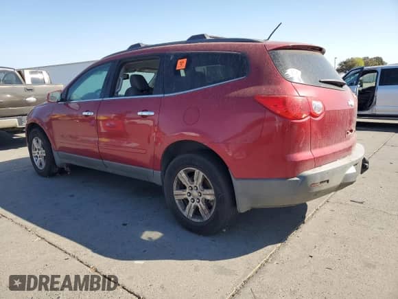 2012 Chevrolet Traverse 1LT with VIN 1GNKRGED6CJ332453, listed as a Copart auction lot 81816235 with 186,779 mi miles and Salvage title. Bid and sale history available at DreamBid. Image 2.
