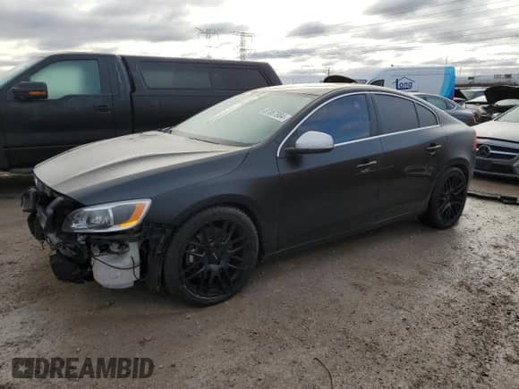 2016 Volvo S60 T6 R-Design Platinum с VIN YV1902TS5G1400876, выставлен на аукционе Copart как лот 87067904 с пробегом 80 604 миль миль и Списание • Salvage title. История ставок и продаж доступна на DreamBid. Изображение 1.