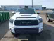 2020 Toyota Tundra SR5 z VIN 5TFDY5F11LX936048, wystawiony jako IAAI lot #42018523 z przebiegiem 102 445 mil mil oraz . Historia ofert i sprzedaży dostępna na DreamBid. Obrazek 12.