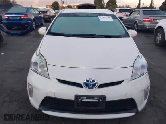 2014 Toyota Prius Three with VIN JTDKN3DU6E0360776, listed as a IAAI auction lot 43362799 with 136,046 mi miles and . Bid and sale history available at DreamBid. Image 12.