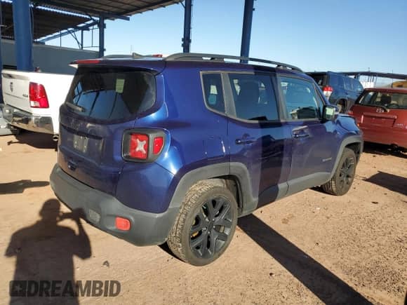 2018 Jeep Renegade Altitude with VIN ZACCJABB2JPH87043, listed as a Copart auction lot 68686585 with 163,879 mi miles and Salvage title. Bid and sale history available at DreamBid. Image 3.