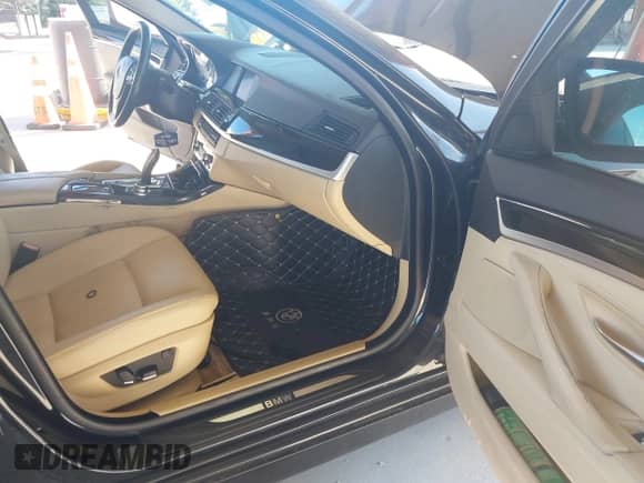 2012 BMW 5 Series 528i с VIN WBAXG5C51CDX04944, выставлен на аукционе IAAI как лот 43502046 с пробегом 144 165 миль миль и . История ставок и продаж доступна на DreamBid. Изображение 5.