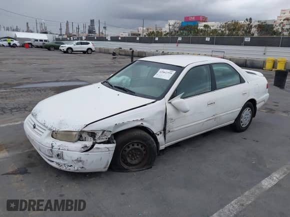 1997 Toyota Camry LE с VIN 4T1BG22K3VU042432, выставлен на аукционе IAAI как лот 43017697 с пробегом 335 023 миль миль и . История ставок и продаж доступна на DreamBid. Изображение 2.