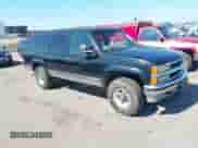 1999 Chevrolet Suburban with VIN 3GNGK26J4XG138531, listed as a IAAI auction lot 42677304 with 172,361 mi miles and . Bid and sale history available at DreamBid. Image 1.
