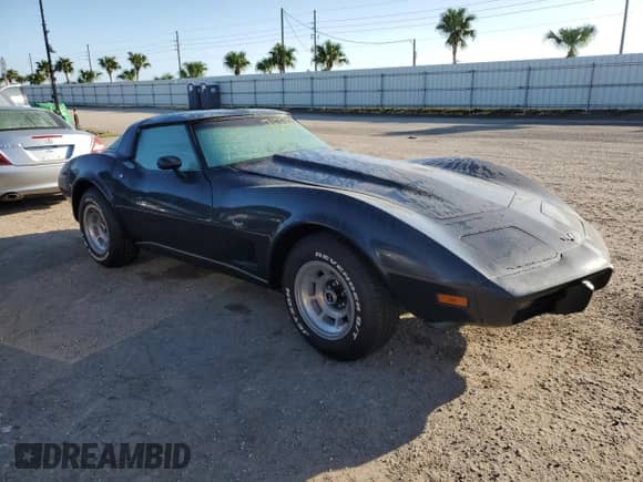 1979 Chevrolet Corvette с VIN 1Z8789S401768, выставлен на аукционе Copart как лот 75271534 с пробегом 747 573 миль миль и Списание • Salvage title. История ставок и продаж доступна на DreamBid. Изображение 4.