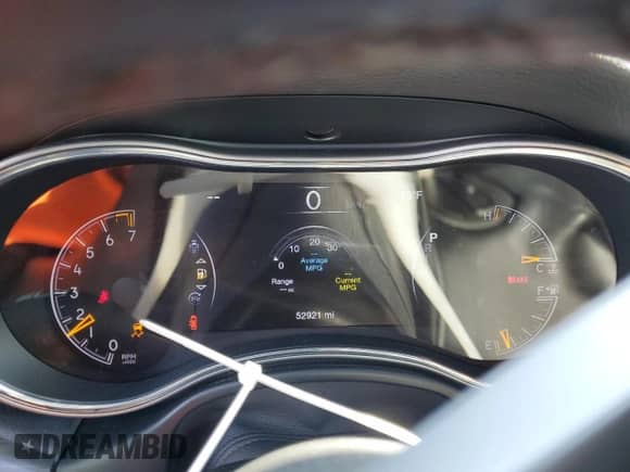 2021 Jeep Grand Cherokee 80th Anniversary с VIN 1C4RJFBG2MC580924, выставлен на аукционе Copart как лот 81875545 с пробегом 52 921 миль миль и Списание • Salvage title. История ставок и продаж доступна на DreamBid. Изображение 9.