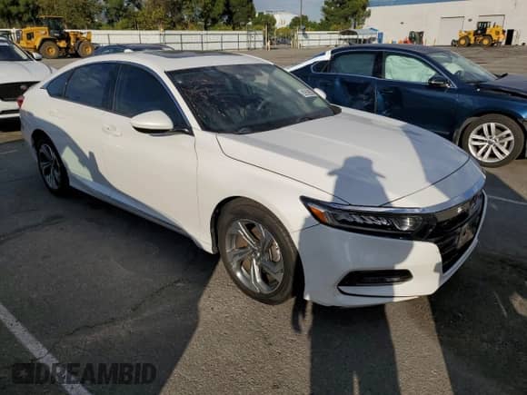 2018 Honda Accord EX z VIN 1HGCV1F44JA241541, wystawiony jako Copart lot #82659055 z przebiegiem 80 362 mil mil oraz Szkoda całkowita • Salvage title. Historia ofert i sprzedaży dostępna na DreamBid. Obrazek 4.