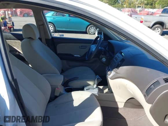 2008 Hyundai Elantra GLS с VIN KMHDU46D08U478832, выставлен на аукционе IAAI как лот 43405655 с пробегом 86 328 миль миль и . История ставок и продаж доступна на DreamBid. Изображение 5.