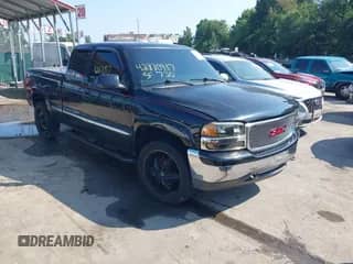 2000 GMC Sierra 1500 SLE with VIN 1GTEK19T5YE243255, listed as a IAAI auction lot 42870917 with 258,489 mi miles and . Bid and sale history available at DreamBid. Image 1.