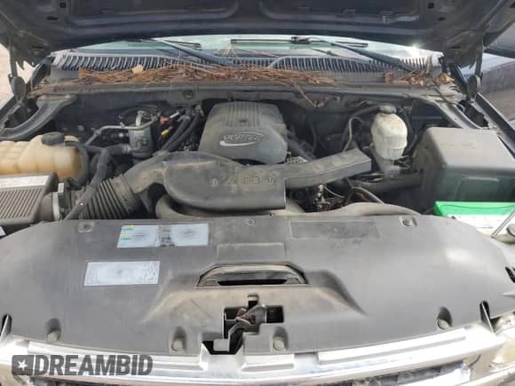 2004 Chevrolet Tahoe LS z VIN 1GNEC13V24R299221, wystawiony jako Copart lot #81276245 z przebiegiem 240 153 mil mil oraz Szkoda całkowita • Salvage title. Historia ofert i sprzedaży dostępna na DreamBid. Obrazek 12.