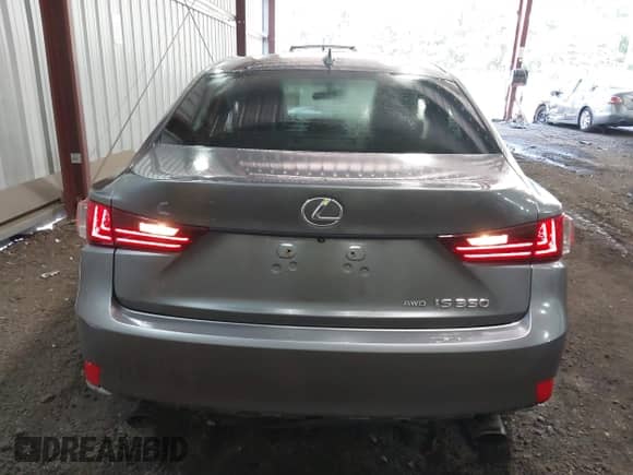 2014 Lexus IS 350 with VIN JTHCE1D26E5003672, listed as a IAAI auction lot 42563800 with 206,201 mi miles and . Bid and sale history available at DreamBid. Image 16.