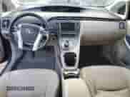 2011 Toyota Prius I z VIN JTDKN3DU5B5300275, wystawiony jako Copart lot #89555915 z przebiegiem 151 429 mil mil oraz Czysty tytuł • Clean title. Historia ofert i sprzedaży dostępna na DreamBid. Obrazek 8.