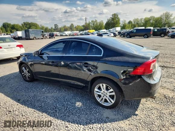 2013 Volvo S60 T5 Premier с VIN YV1612FS3D1222232, выставлен на аукционе Copart как лот 71308325 с пробегом 131 276 миль миль и Списание • Salvage title. История ставок и продаж доступна на DreamBid. Изображение 2.
