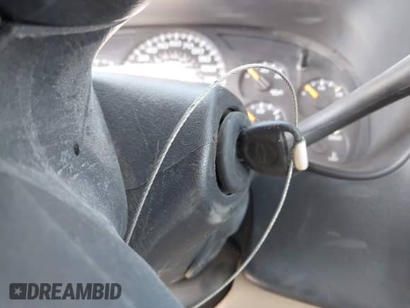 2004 Chevrolet Silverado 1500 with VIN 1GCEC19XX4Z343094, listed as a IAAI auction lot 41939849 with 158,346 mi miles and . Bid and sale history available at DreamBid. Image 11.