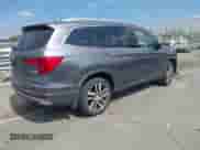 2017 Honda Pilot Touring z VIN 5FNYF6H93HB095058, wystawiony jako IAAI lot #43234712 z przebiegiem 137 267 mil mil oraz . Historia ofert i sprzedaży dostępna na DreamBid. Obrazek 4.